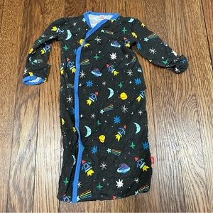 Magnetic Me Gown- size NB-3m